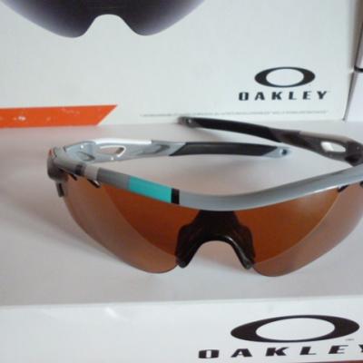 Lunettes OAKLEY-RADARLOCK (30è anniversaire)