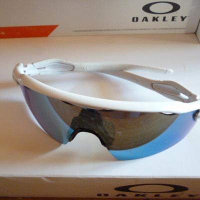 Lunettes OAKLEY-RADAR EV (blanches)