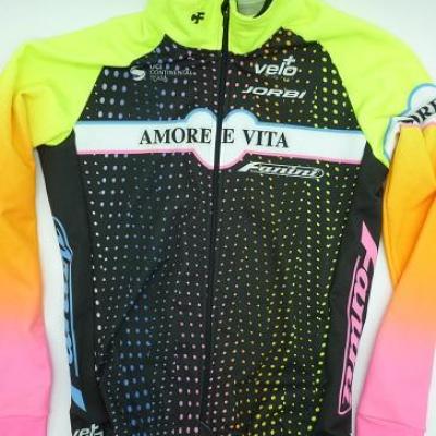 Veste hiver AMORE & VITA 2021 (taille S)