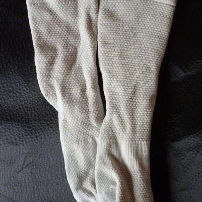 Socquettes blanches ASSOS (taille L/XL)