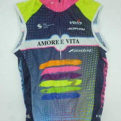 Gilet coupe-vent AMORE & VITA 2021 (taille S)