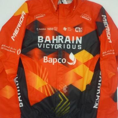 Maillot de pluie BAHRAIN-VICTORIOUS 2023 (taille M)