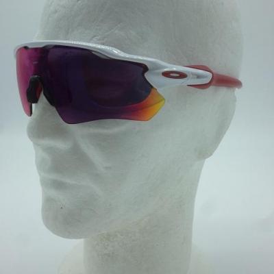 Lunettes OAKLEY-RADAR EV (blanc/rouge)